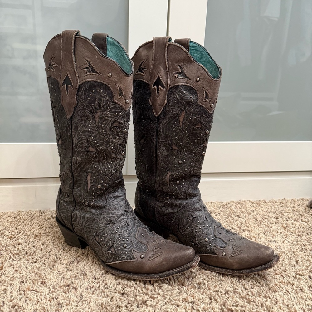 Corral Studded Embroidered Western Boots